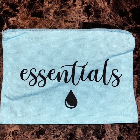 NWOT Women’s Makeup Accessory Sky Blue Cosmetic Bag With Fun Saying-Essentials - Picture 2 of 13